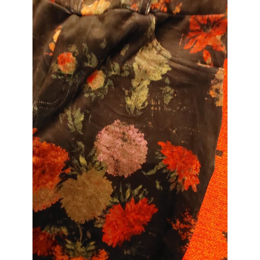 LEGACY Floral Patterned Women's Velvet Skinny Pants Pockets. Size Medium - Picture 5 of 7